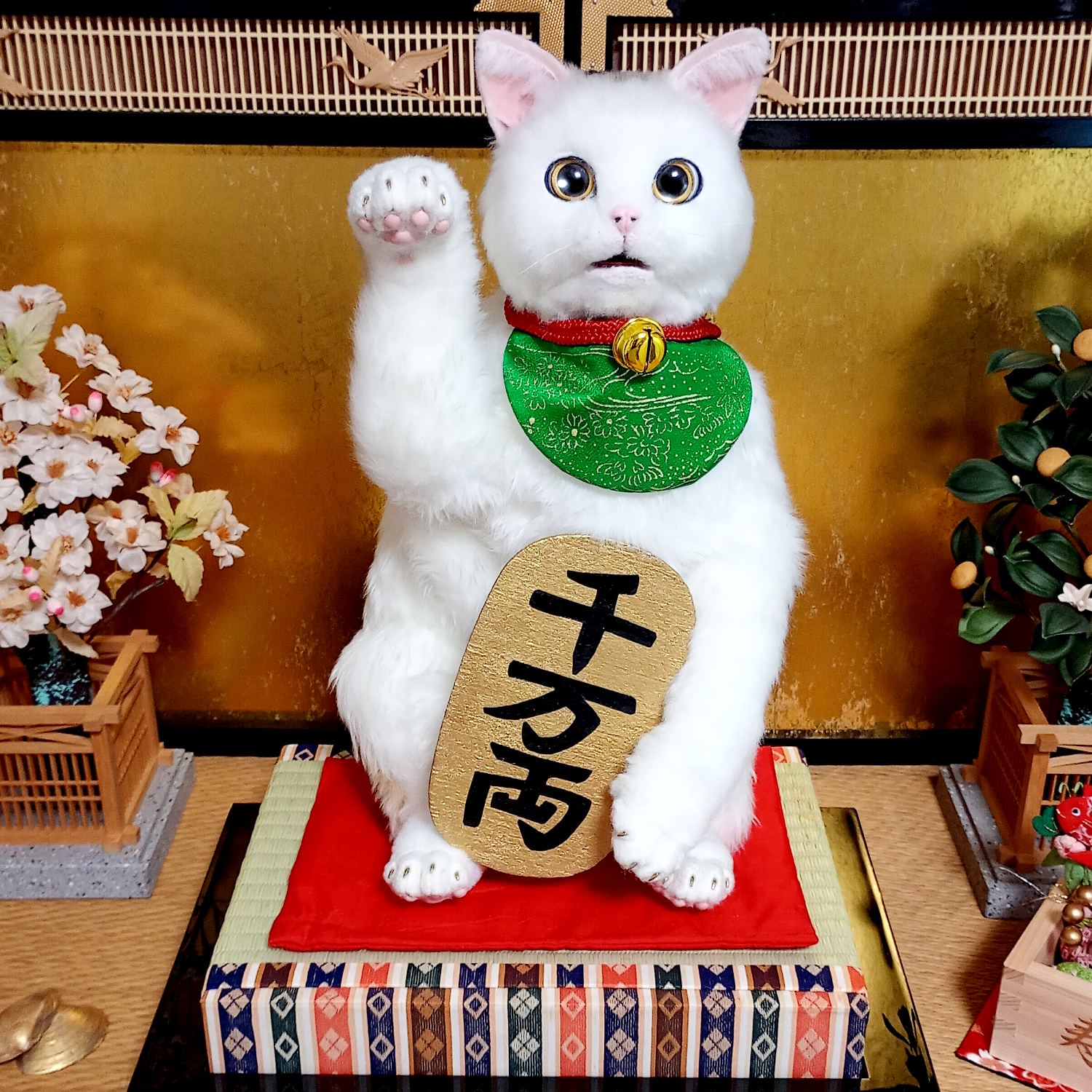 三毛猫招き猫の自在猫